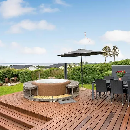 Holiday home Beautiful In With Jacuzzi Faaborg