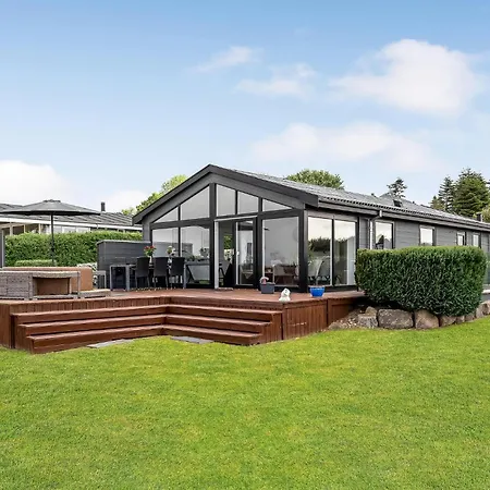 Holiday home Beautiful In With Jacuzzi Faaborg