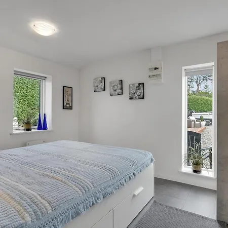 Beautiful In With Jacuzzi *