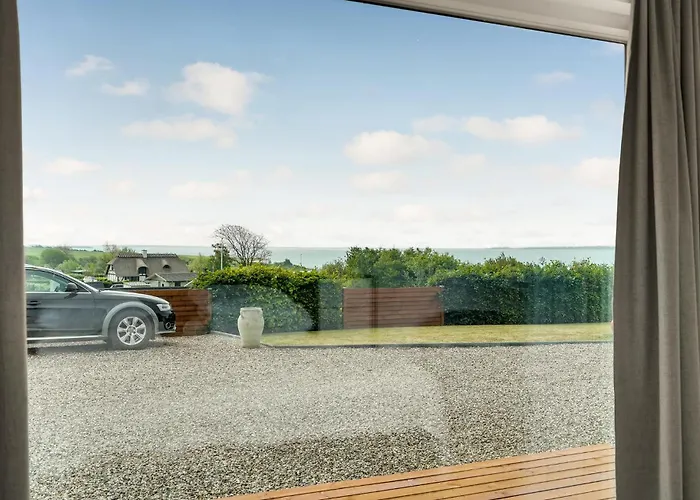 Holiday home Beautiful In With Jacuzzi *