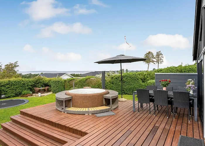 Holiday home Beautiful In With Jacuzzi Faaborg