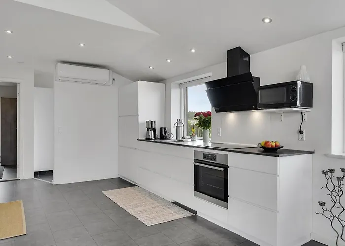 Holiday home Beautiful In With Jacuzzi *